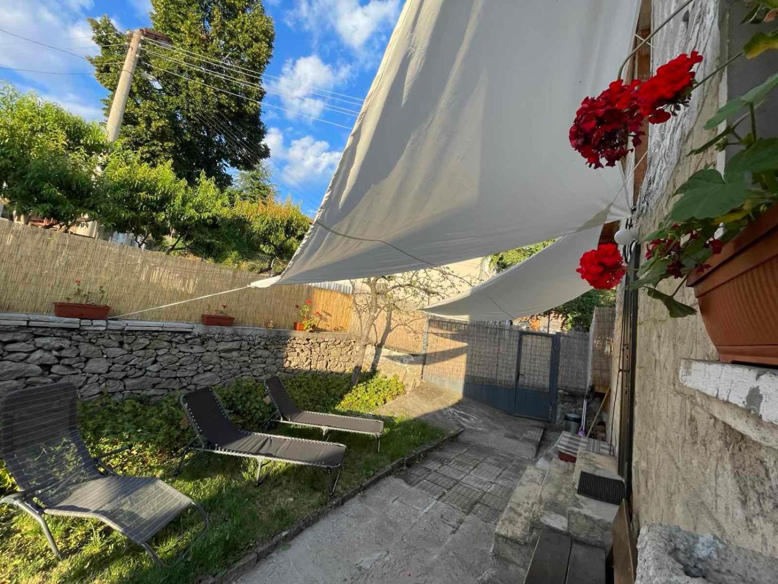 вино от глухарчета Ferienhaus Borovo (Plovdiv)